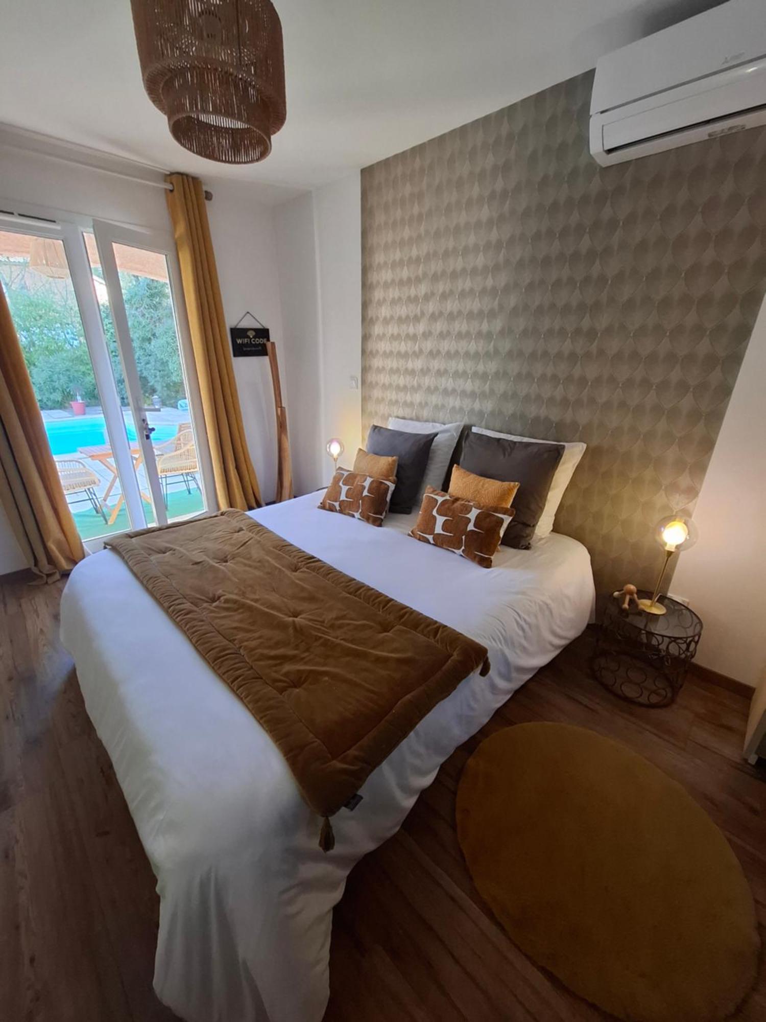 Le Mas Victoria - Chambres D'Hotes Avec Table D'Hotes-Parking Prive Ferme قرقشونه المظهر الخارجي الصورة